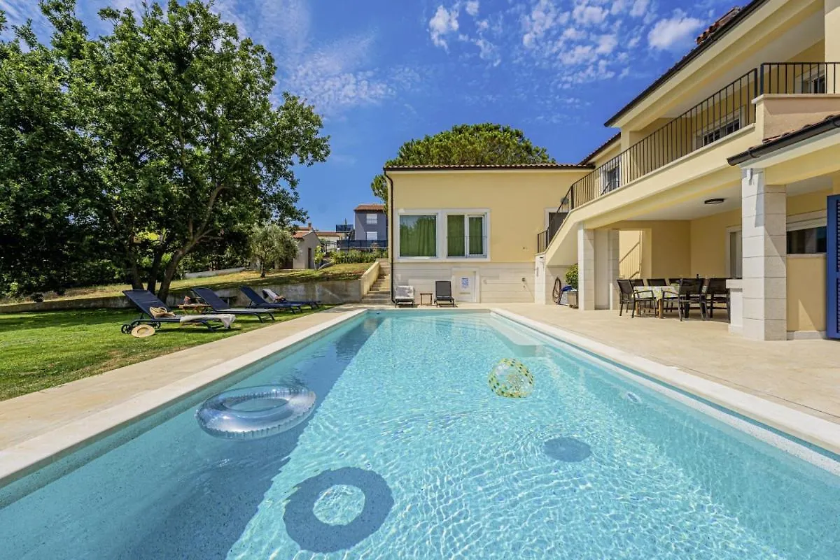 Villa Vera In Liznjan - Haus Fuer 8 Personen