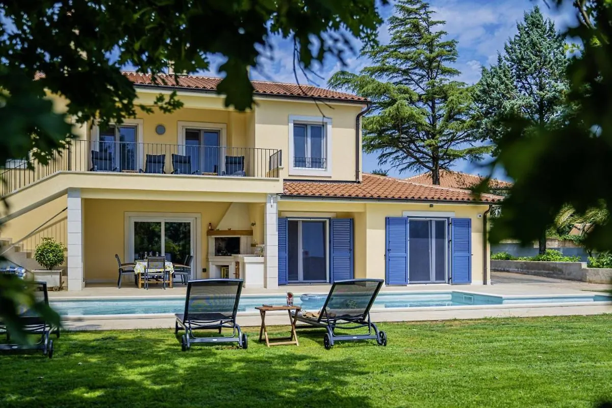 Villa Vera In Liznjan - Haus Fuer 8 Personen