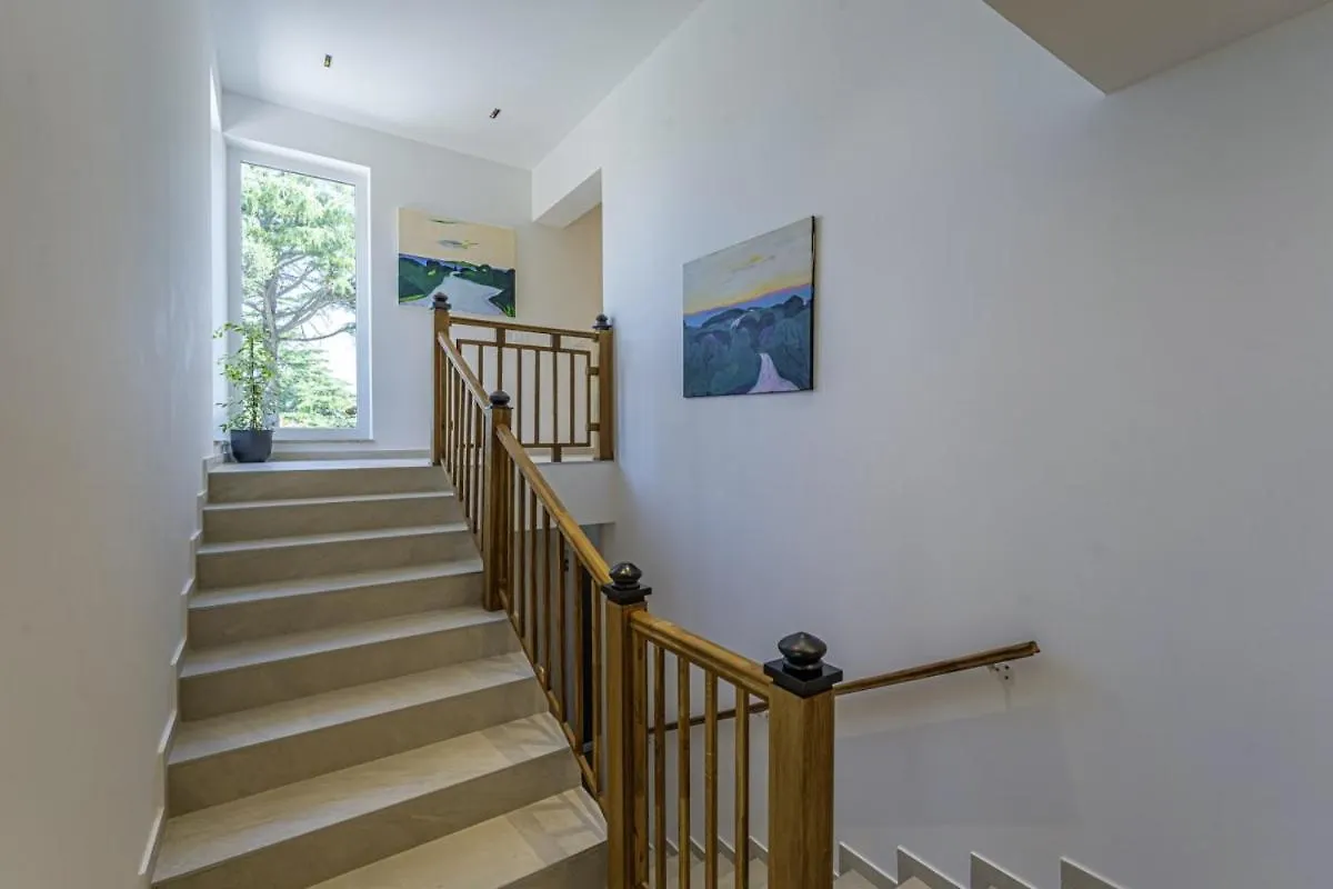 Villa Vera In Liznjan - Haus Fuer 8 Personen