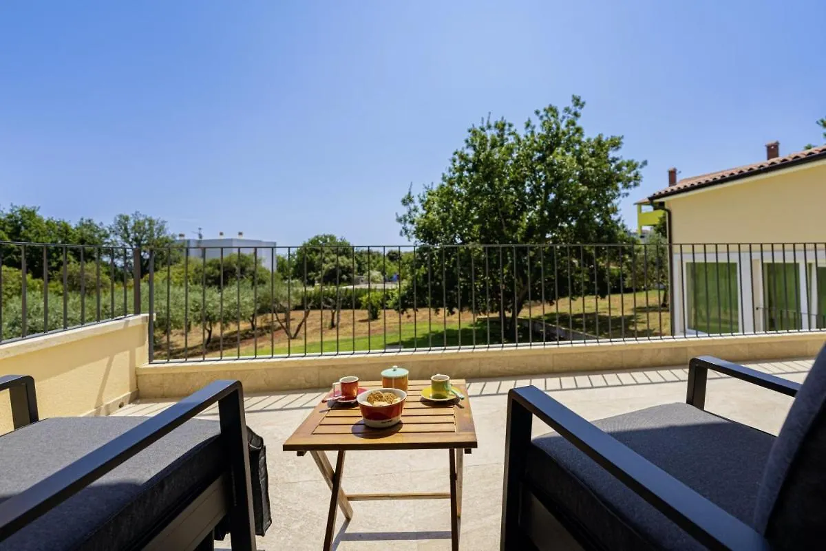 Villa Vera In Liznjan - Haus Fuer 8 Personen