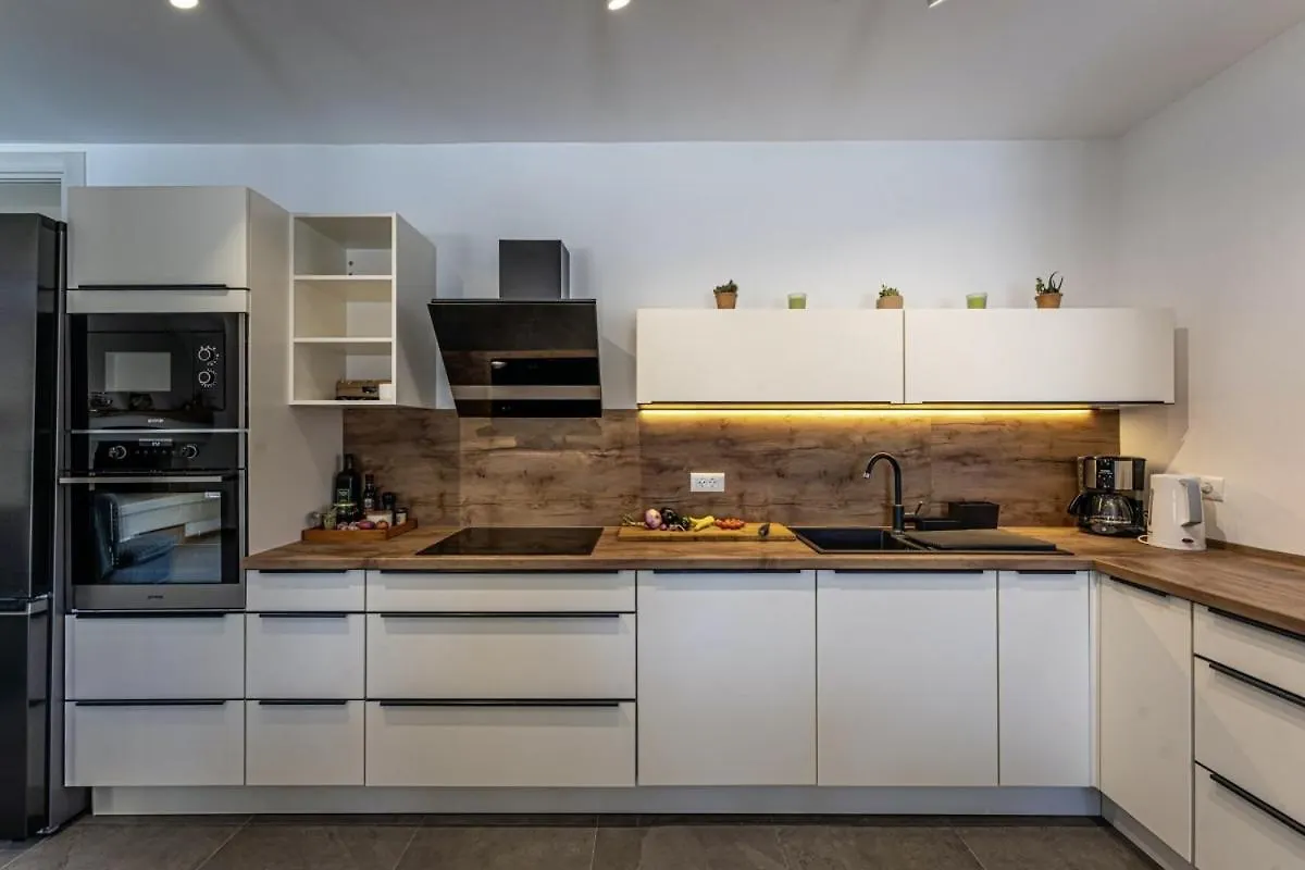 Villa Vera In Liznjan - Haus Fuer 8 Personen 0*,